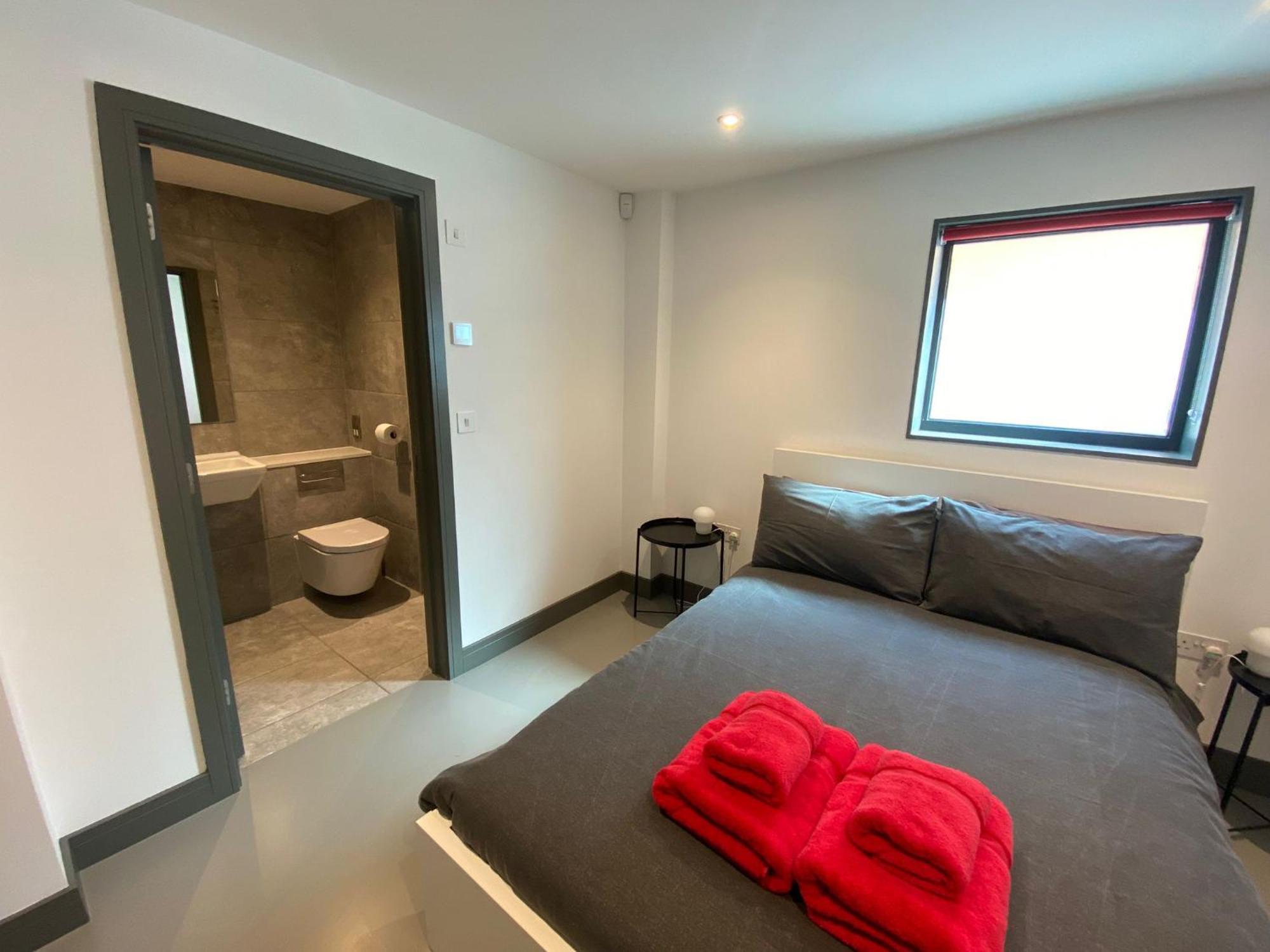 2 The View Apartments Ilfracombe - Seafront, Parking, Lift, Ev Экстерьер фото